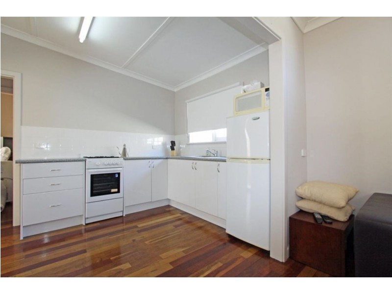 8/6 Stewart Street, Mandurah WA 6210