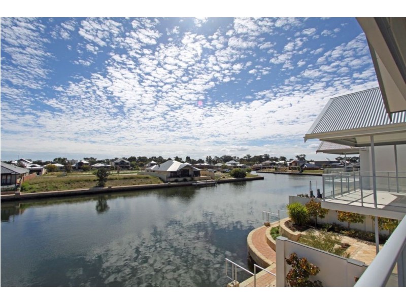 21 Tradewinds Retreat, Dudley Park WA 6210