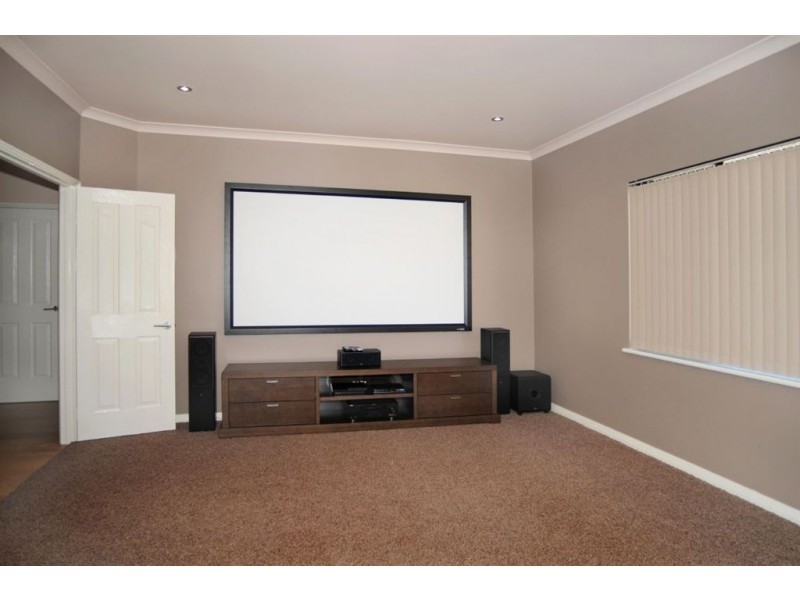 69 Richview Ramble, Wannanup WA 6210