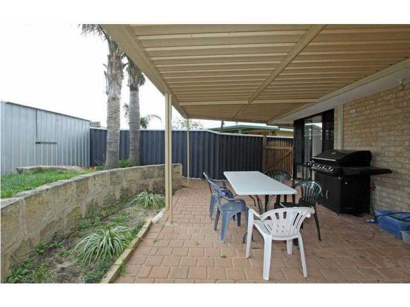 5B Hibiscus Rise, Halls Head WA 6210