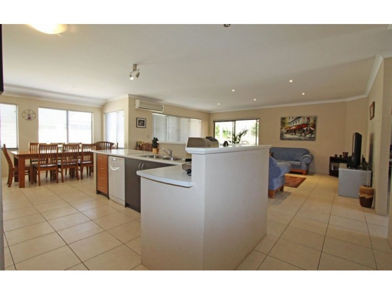27 Petit Loop, Dudley Park WA 6210