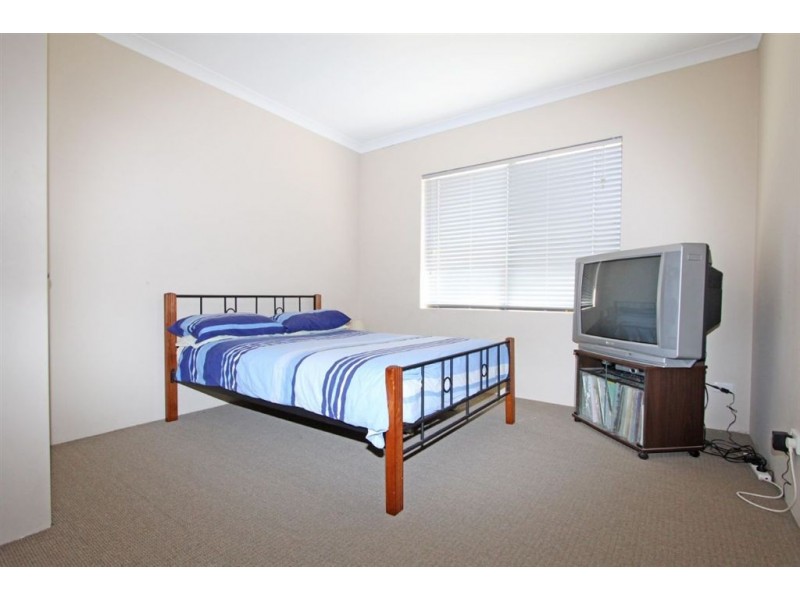 27 Petit Loop, Dudley Park WA 6210