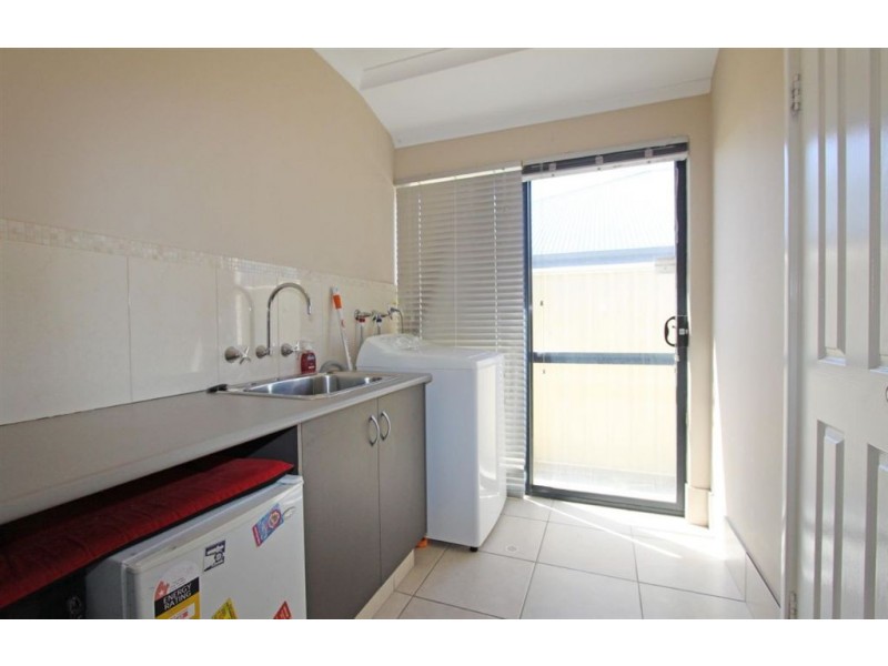 27 Petit Loop, Dudley Park WA 6210