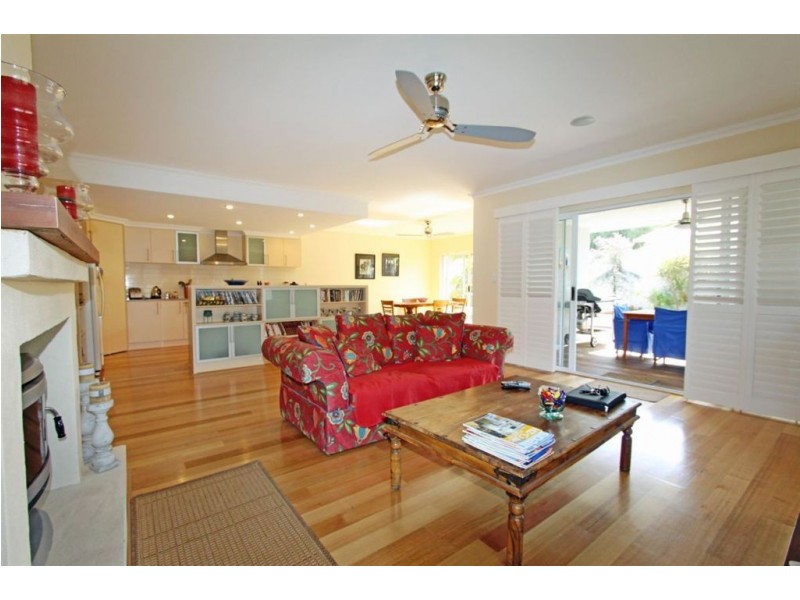 16 McKerracher Street, Dudley Park WA 6210