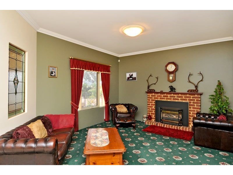 59 Silverton Crescent, Erskine WA 6210