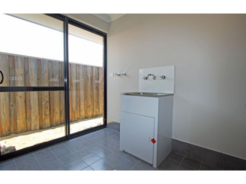 65 Carissa Turn, Halls Head WA 6210