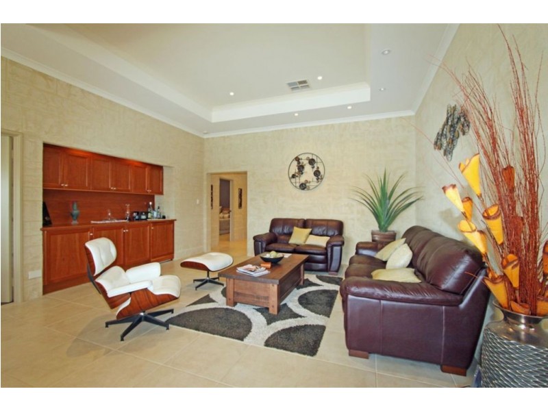 46 Brindabella Crescent, Mandurah WA 6210