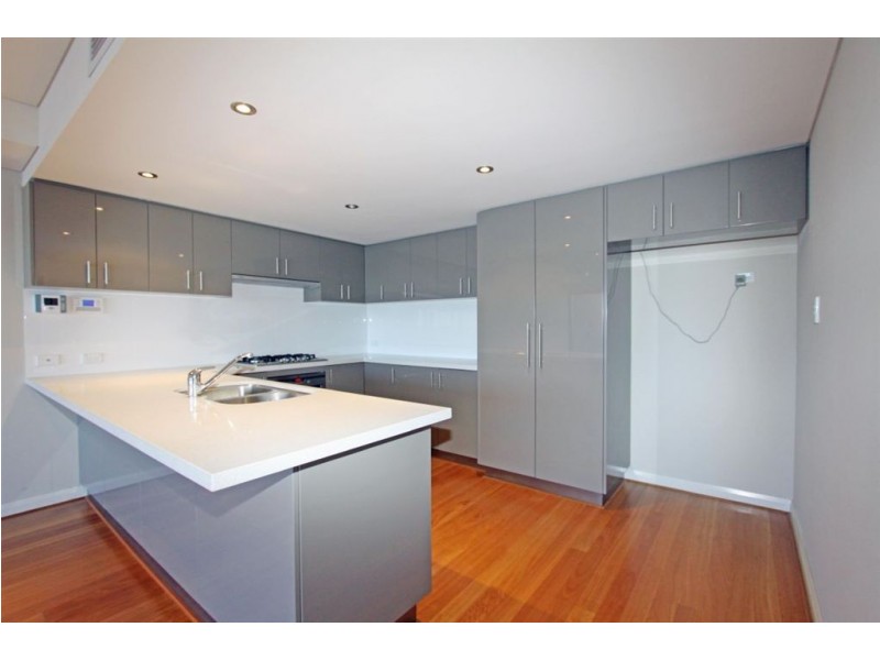 3/3 Galileo Loop, Mandurah WA 6210