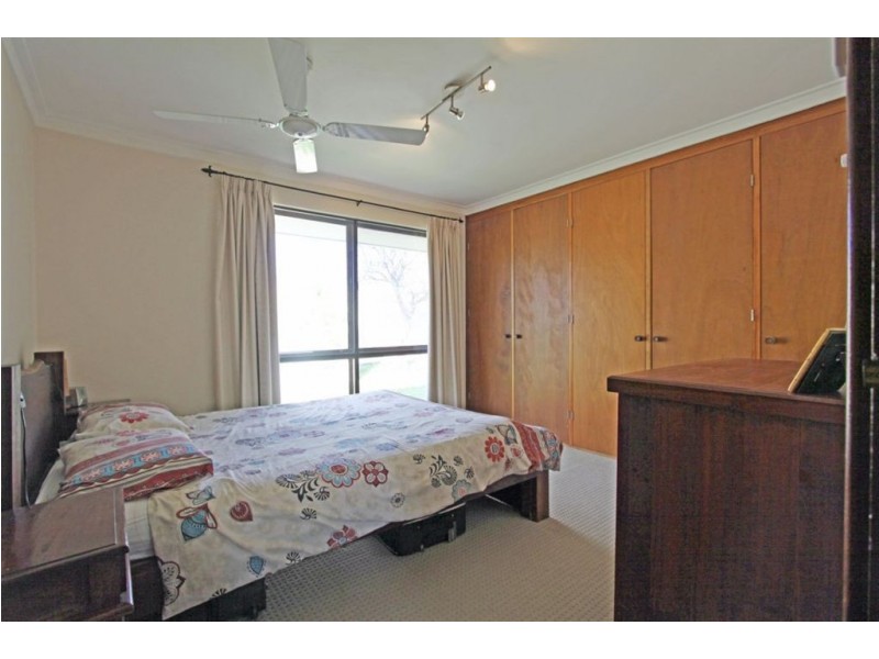 2 Heron Street, Dudley Park WA 6210