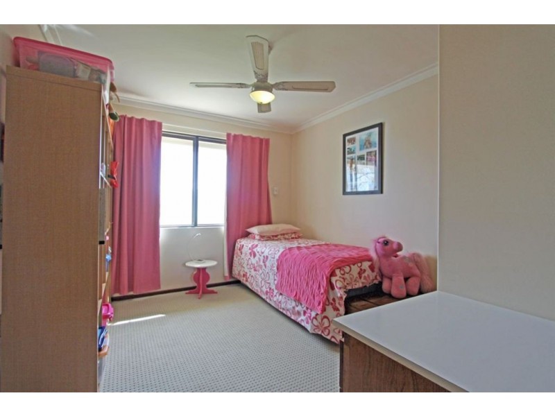 2 Heron Street, Dudley Park WA 6210