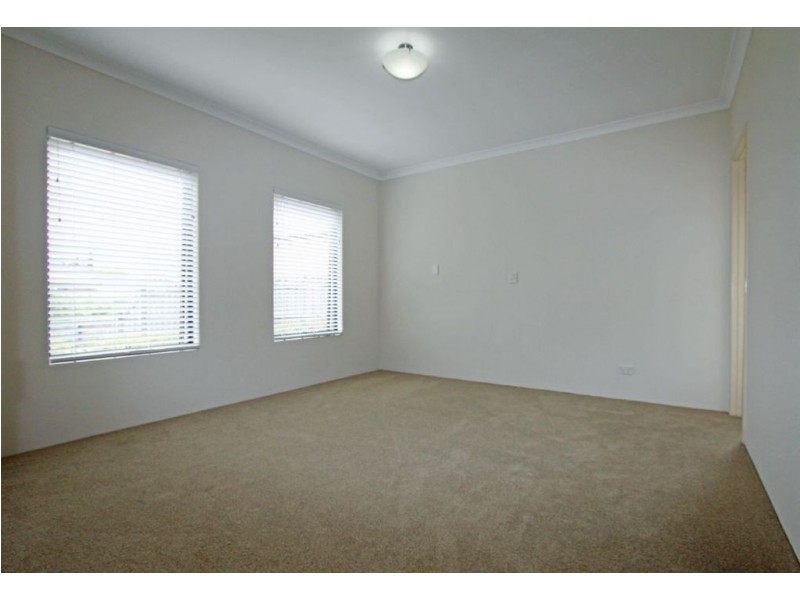 1 Brae Lane, Meadow Springs WA 6210