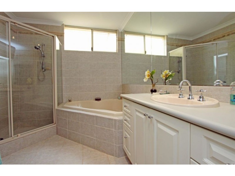 33 Willoughbridge Crescent, Erskine WA 6210