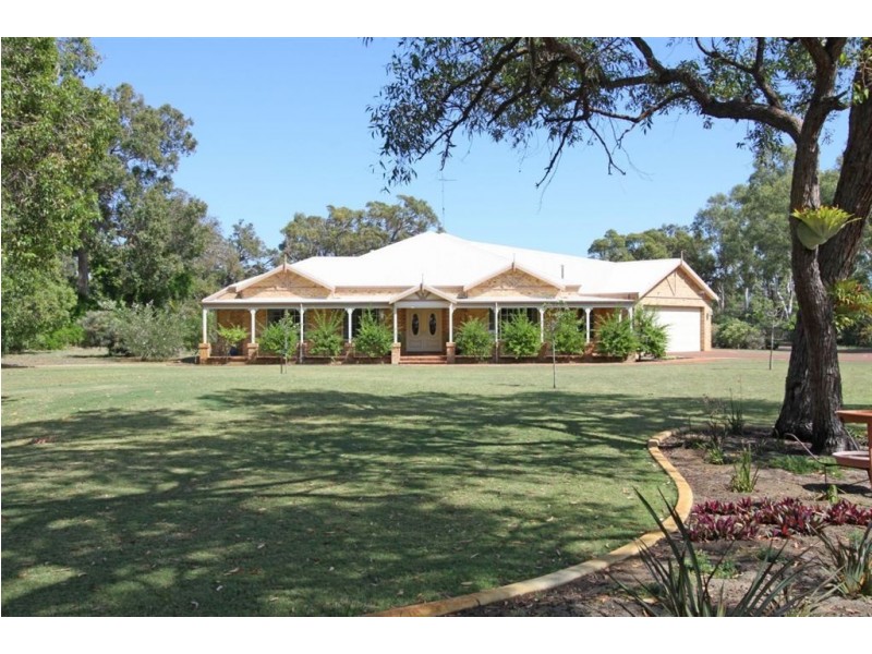 8 Pleasant Grove Circle, Falcon WA 6210