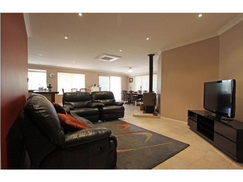 2/49 Stock Road, Parklands WA 6180