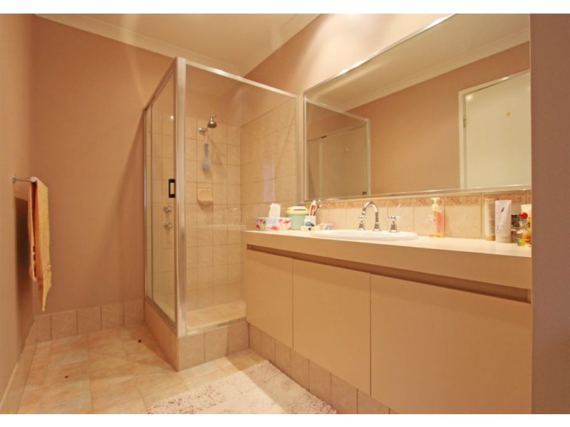 2/49 Stock Road, Parklands WA 6180