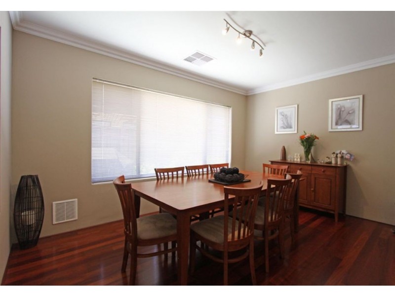 11 Tranquility Way, Halls Head WA 6210