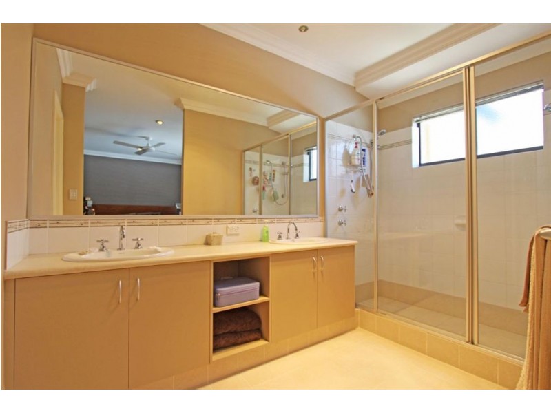 11 Tranquility Way, Halls Head WA 6210