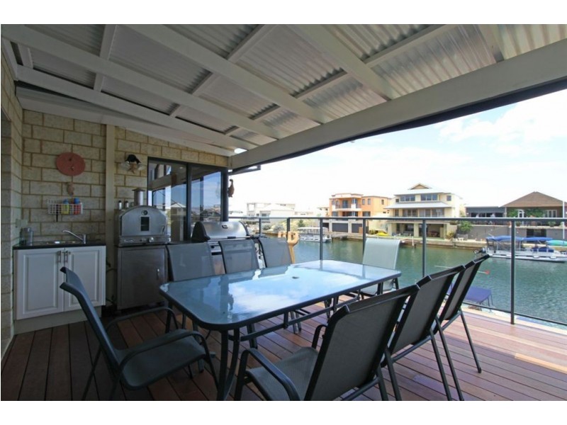 94 Avocet Island Quays, Wannanup WA 6210