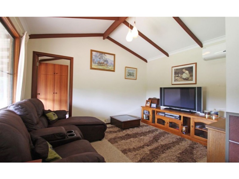 2 Scarp Road, North Dandalup WA 6207