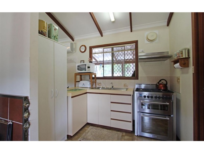 2 Scarp Road, North Dandalup WA 6207