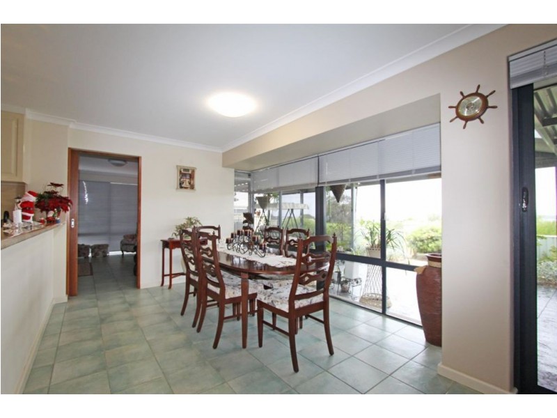 35 Peppertree Close, Wannanup WA 6210