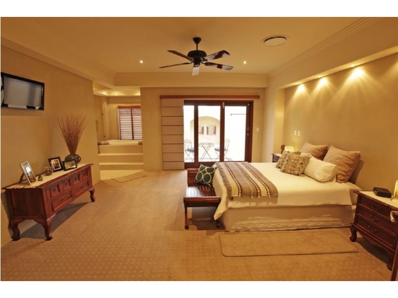 17 Leisure Way, Halls Head WA 6210