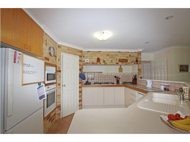 5 Barrow Rise, Greenfields WA 6210