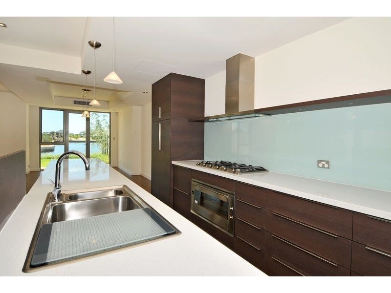 23 Tradewinds Retreat, Dudley Park WA 6210