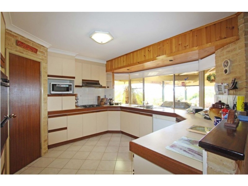 2 Harvey View Drive, Herron WA 6211