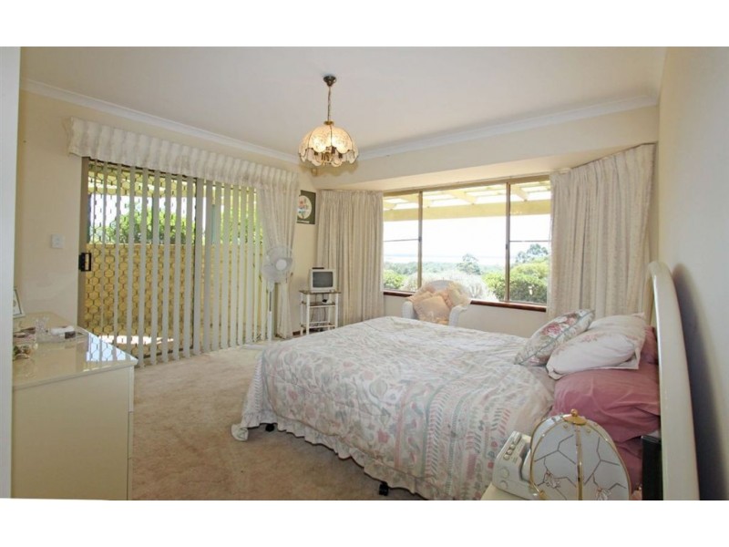 2 Harvey View Drive, Herron WA 6211