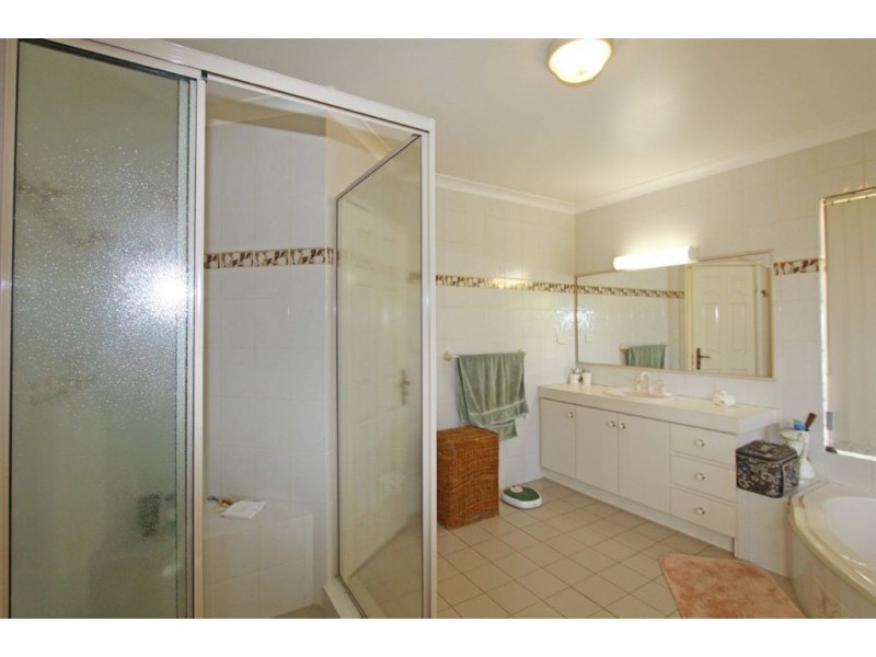 2 Harvey View Drive, Herron WA 6211