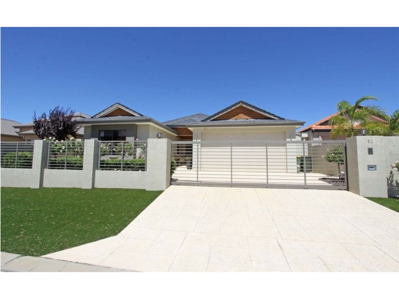 15 Ragamuffin Point, Halls Head WA 6210