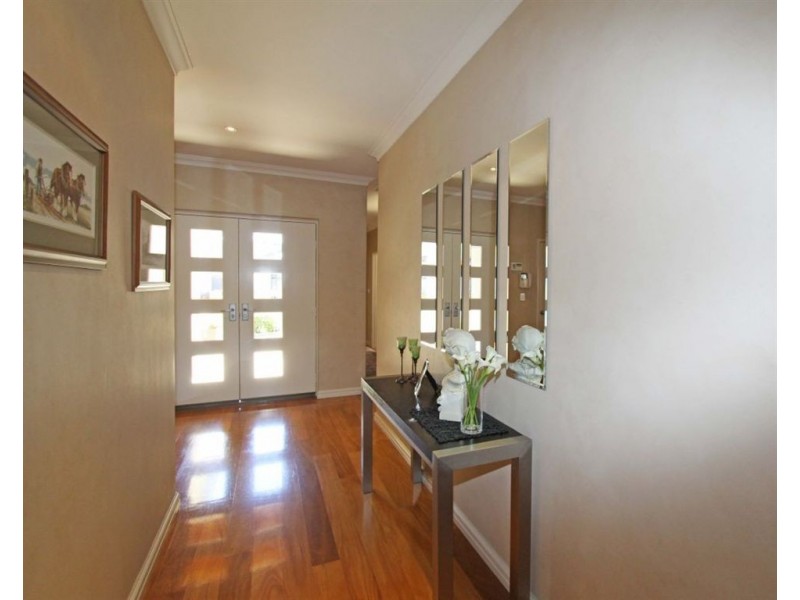 15 Ragamuffin Point, Halls Head WA 6210