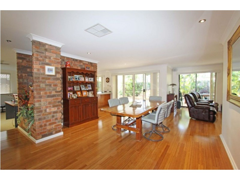 40 Hanson Way, Dudley Park WA 6210