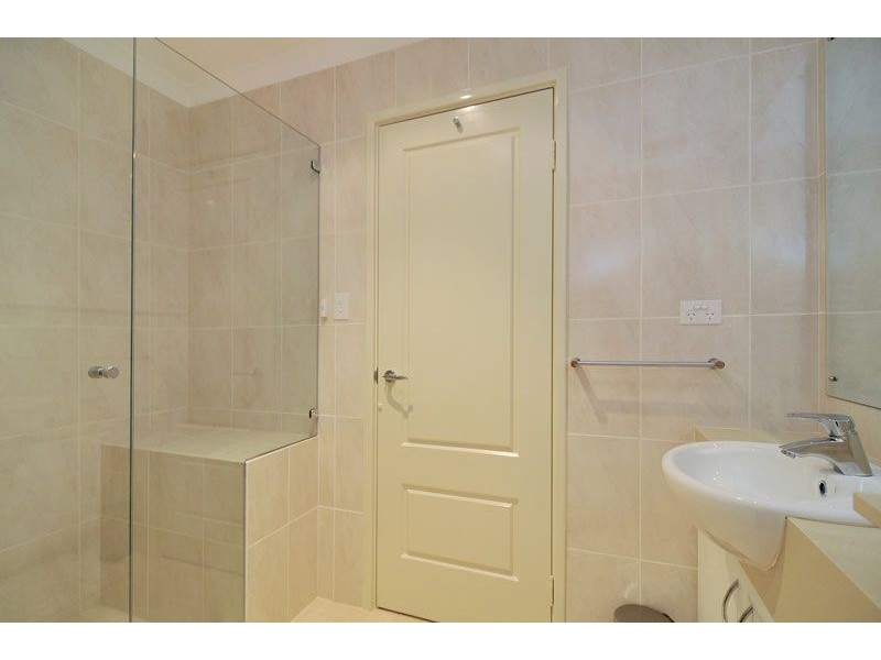 8/5 Weatherley Place, Halls Head WA 6210