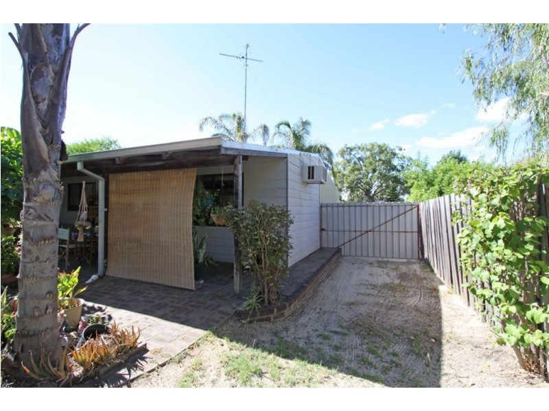 30 Flinders Street, Falcon WA 6210