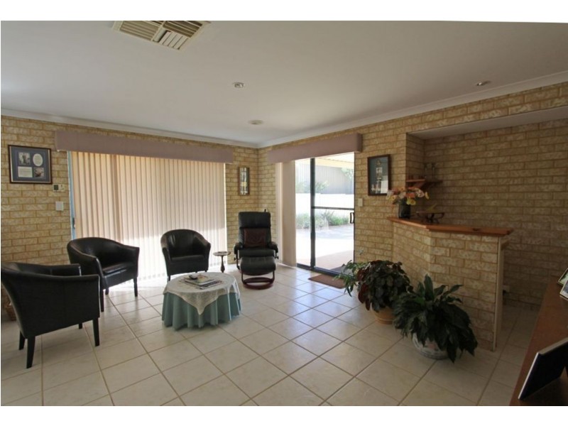 37 Janice Avenue, Falcon WA 6210