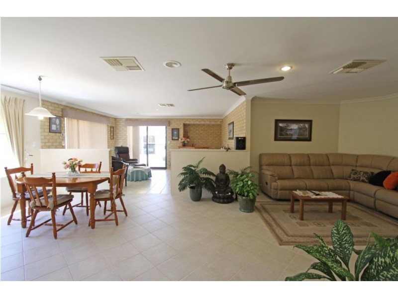 37 Janice Avenue, Falcon WA 6210