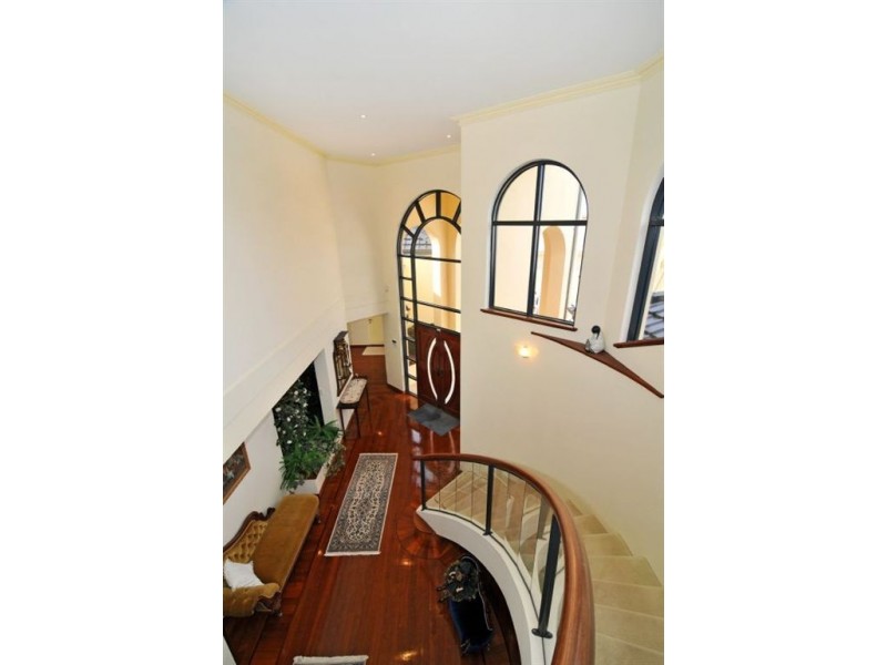 8 Finistere Island Retreat, Halls Head WA 6210