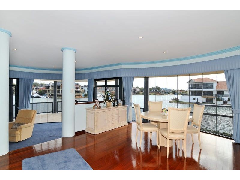 8 Finistere Island Retreat, Halls Head WA 6210