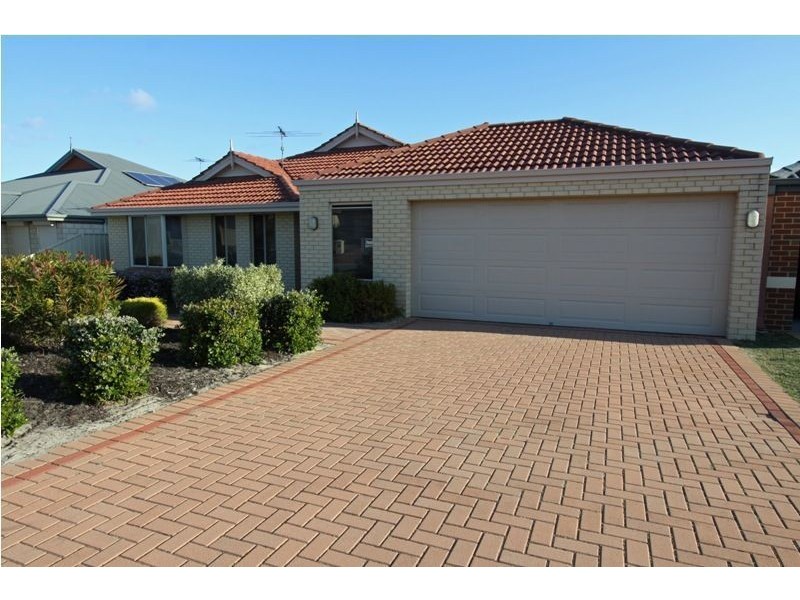 30 Petit Loop, Dudley Park WA 6210