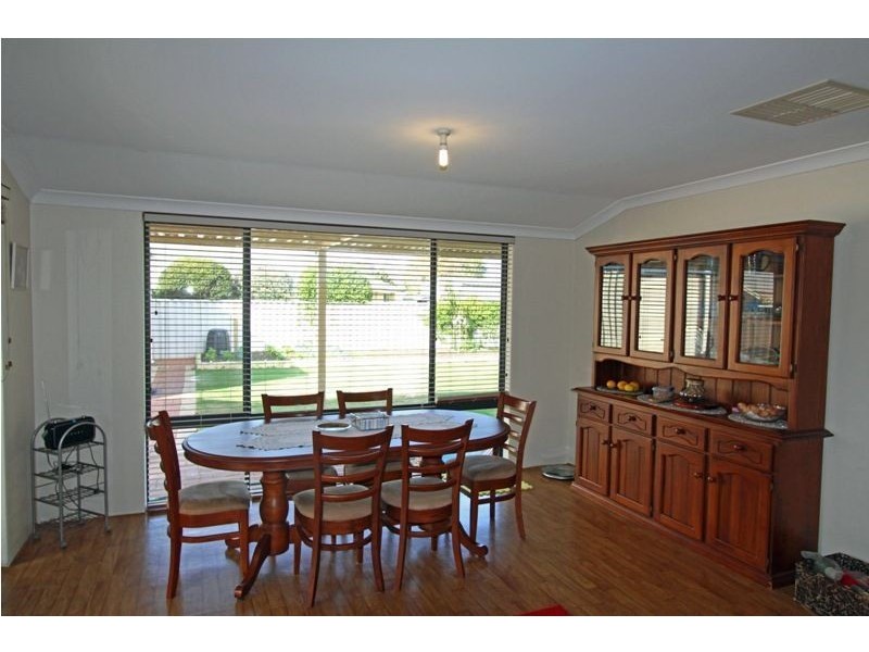 22 Oakleigh Drive, Erskine WA 6210