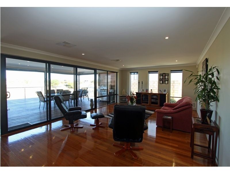 80 Cormorant Key, Wannanup WA 6210