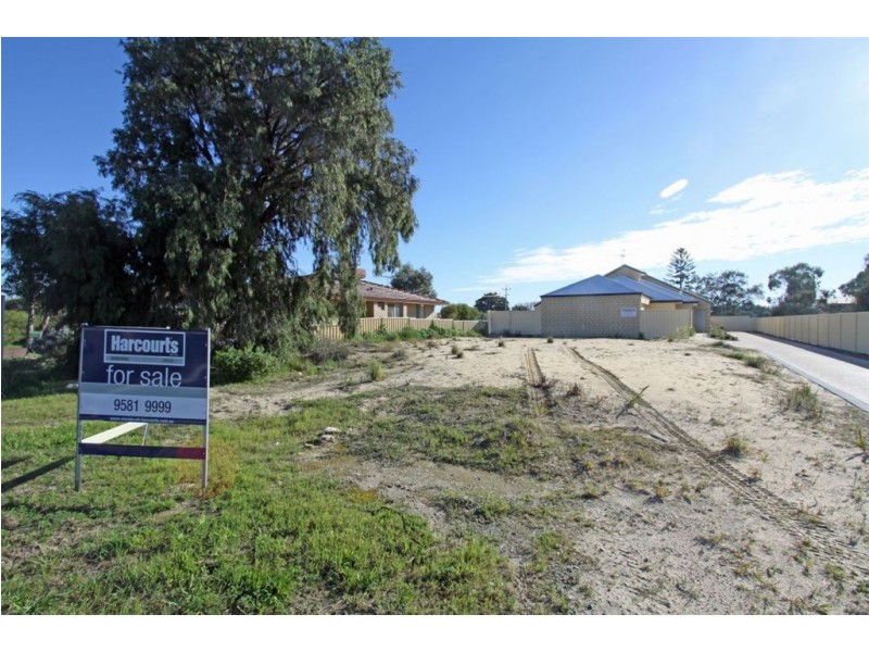 1/23a Nairn Road, Coodanup WA 6210