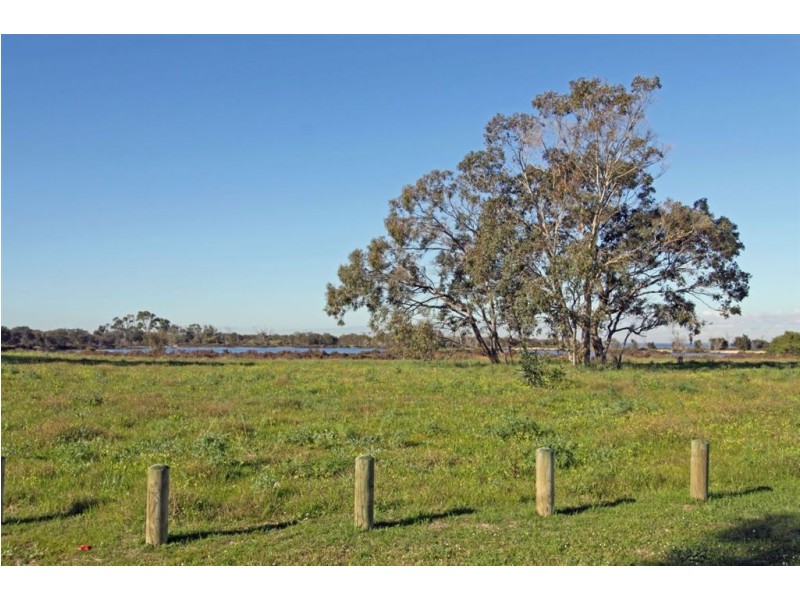 1/23a Nairn Road, Coodanup WA 6210