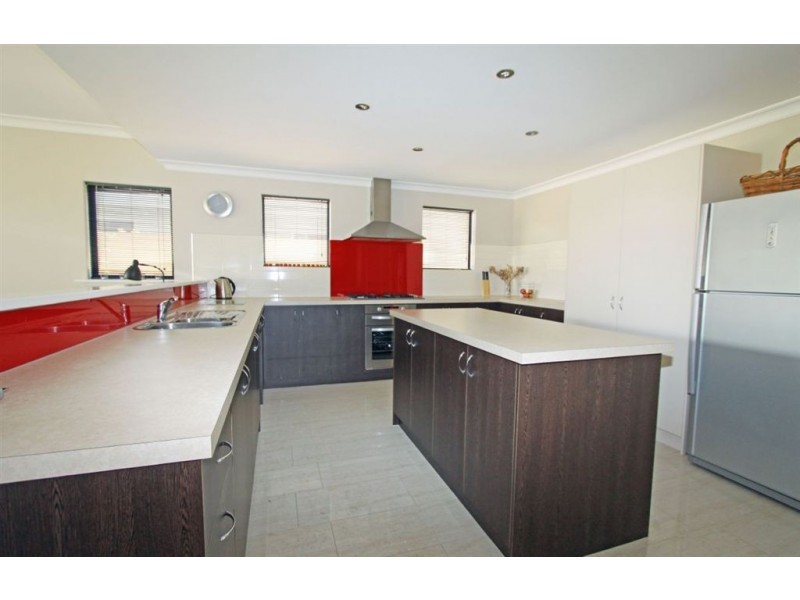 16 Walpole Way, Erskine WA 6210