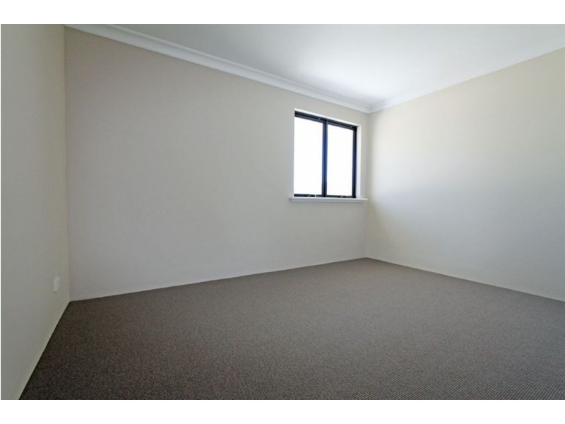 16 Walpole Way, Erskine WA 6210