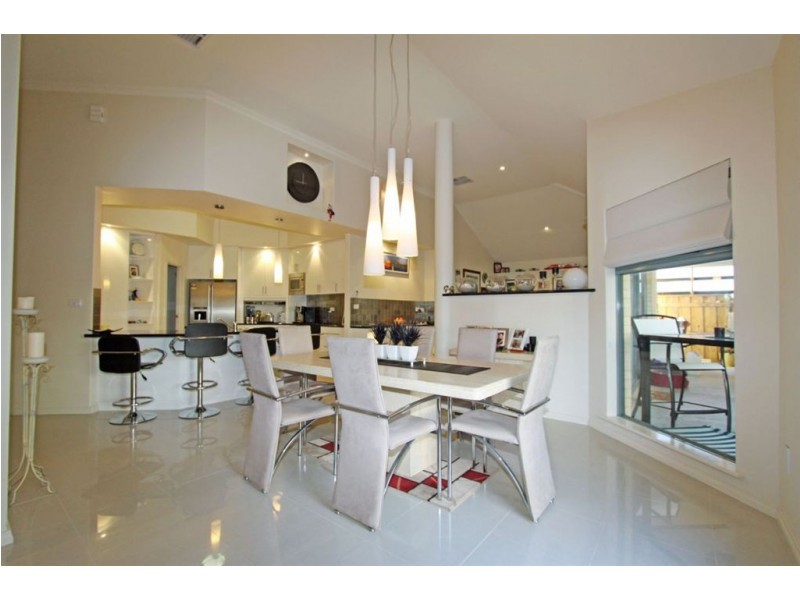 30 Tranquility Way, Halls Head WA 6210