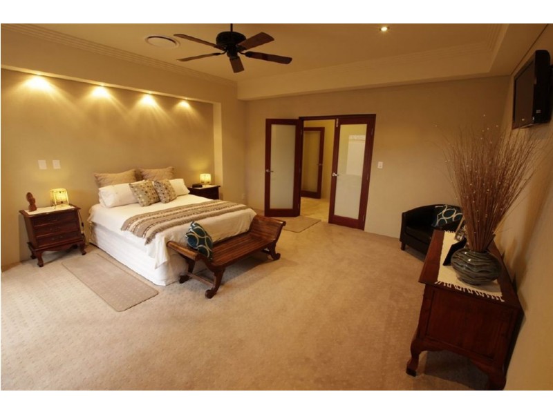 17 Leisure Way, Halls Head WA 6210