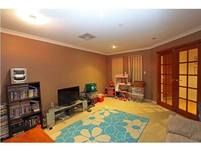 6 Aldenham Heights, Halls Head WA 6210